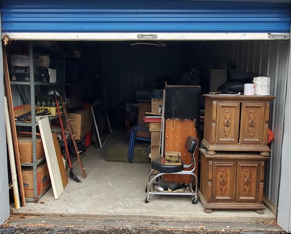Storage Unit Auction in Evansville, IN at Red Dot Storage 52 ends on